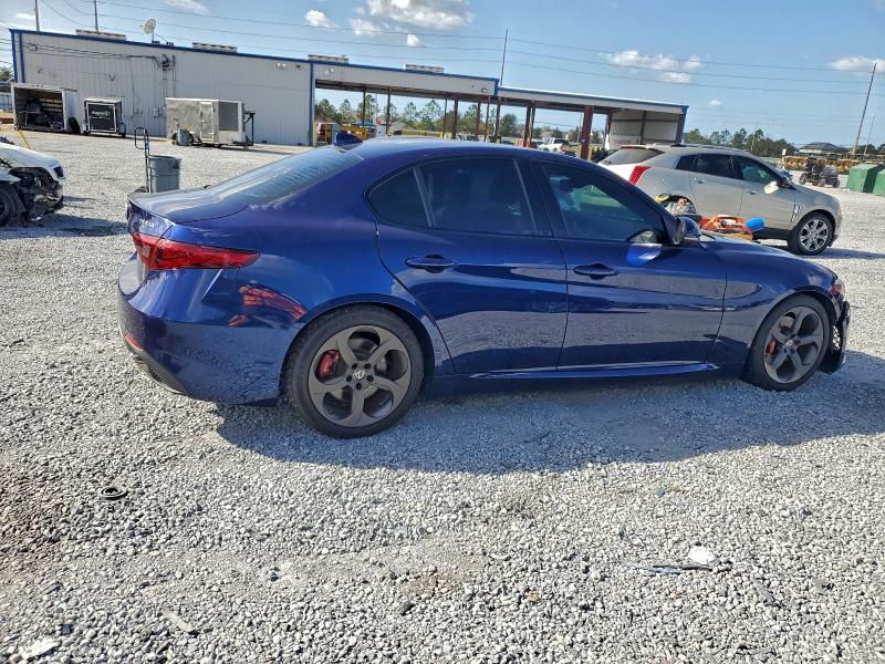 Photo 3 from auction – 2017 ALFA ROMEO GIULIA with VIN ZARFAEBN2H7538902