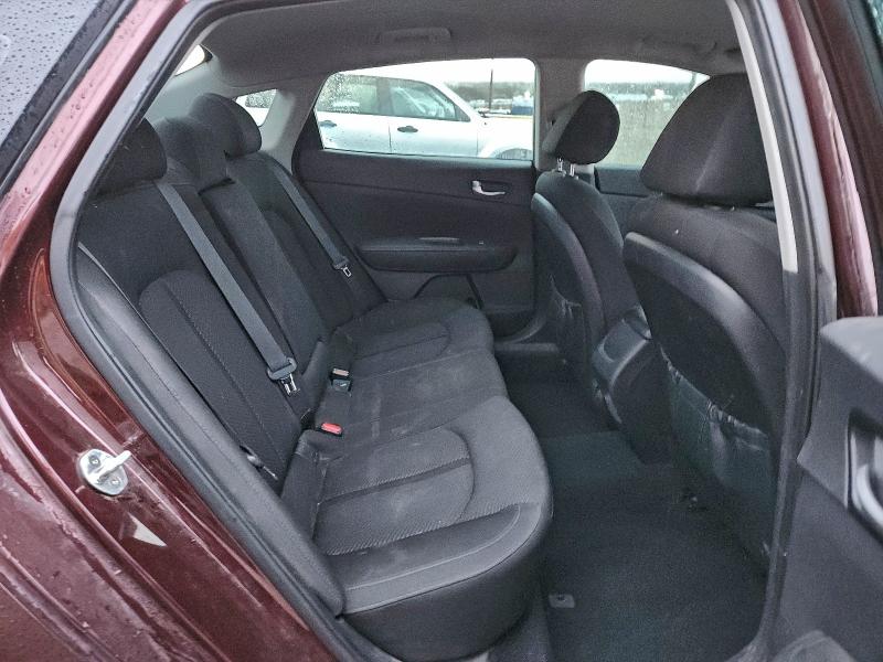 Photo 10 from auction – 2016 KIA OPTIMA LX with VIN 5XXGT4L33GG061306