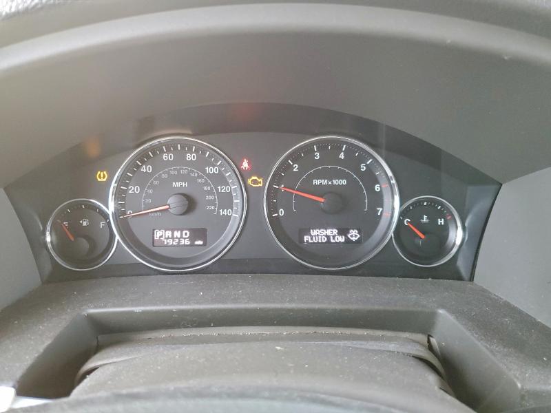 Photo 9 from auction – 2008 JEEP COMMANDER with VIN 1J8HG48K48C160414