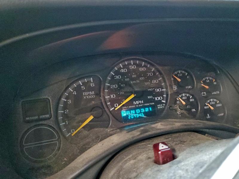 Photo 9 from auction – 2001 CHEVROLET SILVERADO with VIN 2GCEK19T411286976