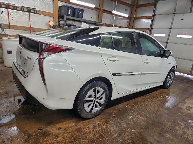 Photo 3 from auction – 2016 TOYOTA PRIUS with VIN JTDKARFU2G3011028