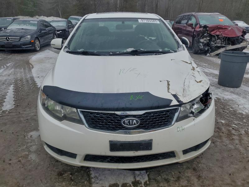 Photo 5 from auction – 2013 KIA FORTE EX with VIN KNAFU4A2XD5649350