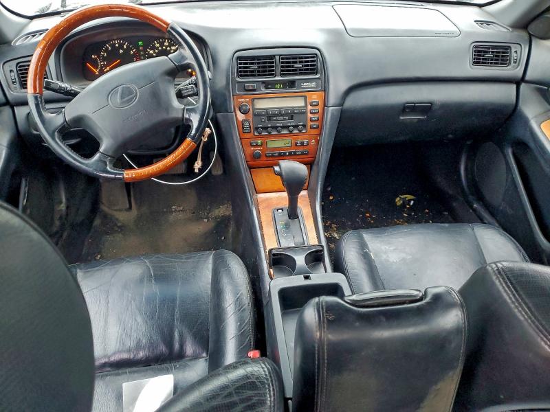 Photo 8 from auction – 2000 LEXUS ES 300 with VIN JT8BF28GXY5102942