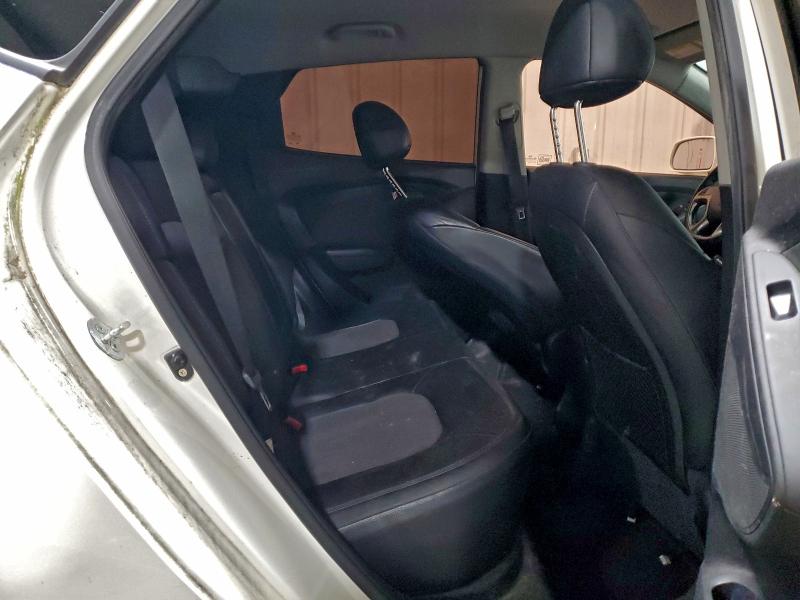 Photo 11 from auction – 2011 HYUNDAI TUCSON GLS with VIN KM8JUCAC7BU225932