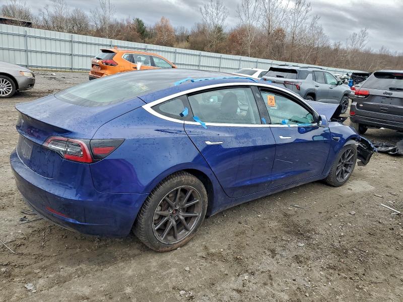 Photo 3 from auction – 2018 TESLA MODEL 3 with VIN 5YJ3E1EA1JF154113