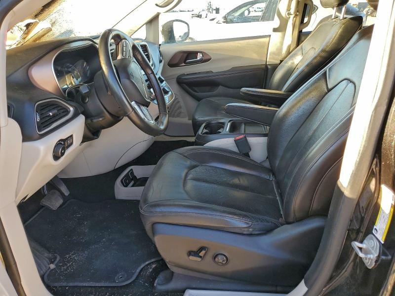 Photo 7 from auction – 2018 CHRYSLER PACIFICA T with VIN 2C4RC1BG2JR143036