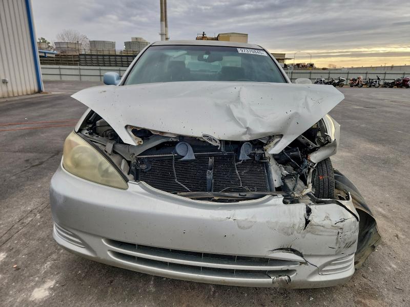 Photo 5 from auction – 2002 TOYOTA CAMRY with VIN 4T1BE30K82U087781