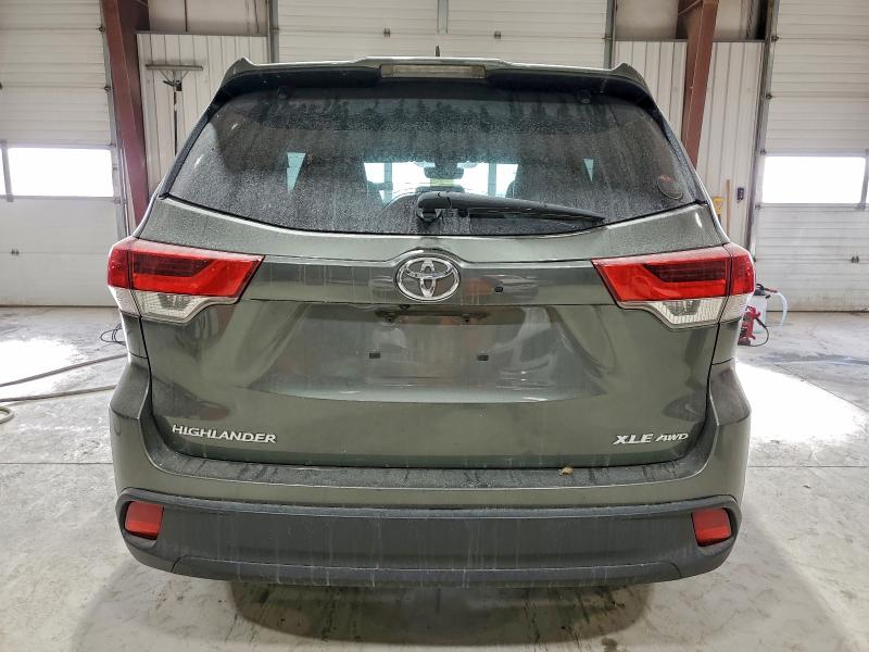Photo 6 from auction – 2017 TOYOTA HIGHLANDER with VIN 5TDJZRFH8HS429035