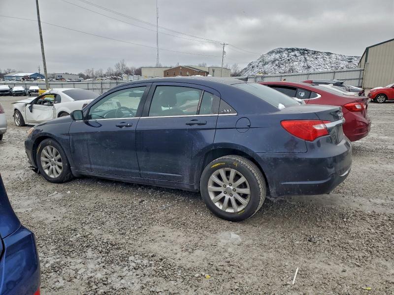 Photo 2 from auction – 2012 CHRYSLER 200 TOURIN with VIN 1C3CCBBG6CN106541