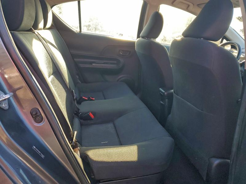 Photo 10 from auction – 2015 TOYOTA PRIUS C with VIN JTDKDTB35F1582055
