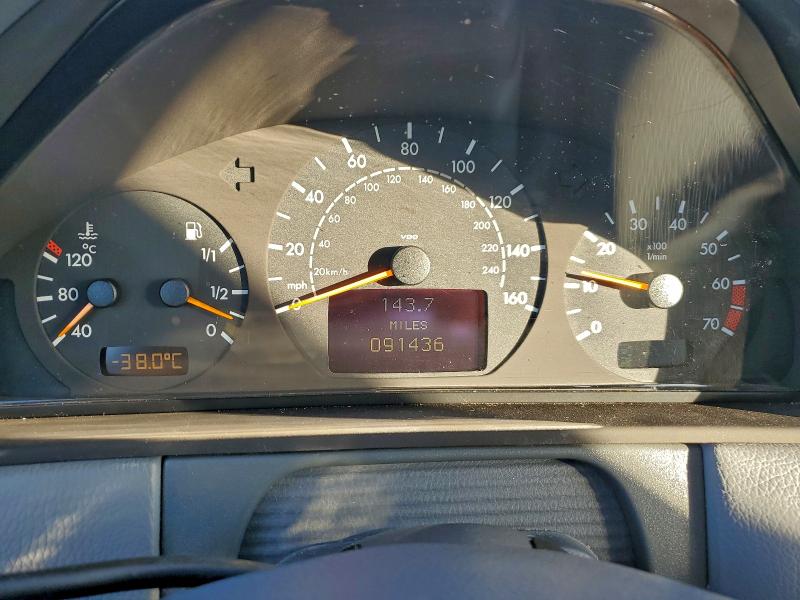 Photo 9 from auction – 2002 MERCEDES-BENZ E 320 with VIN WDBJF65J42B481870