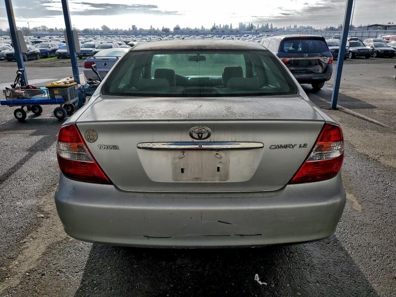 Photo 6 from auction – 2004 TOYOTA CAMRY with VIN 4T1BE32K54U867950