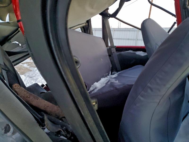 Photo 10 from auction – 2000 JEEP WRANGLER / with VIN 1J4FA29P4YP704654