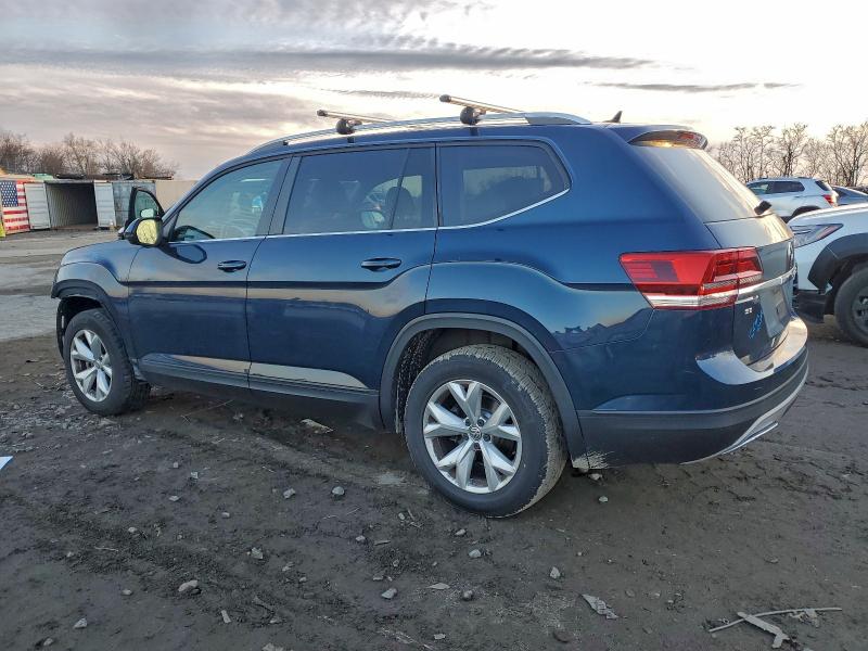 Photo 2 from auction – 2018 VOLKSWAGEN ATLAS SE with VIN 1V2DR2CA4JC574266