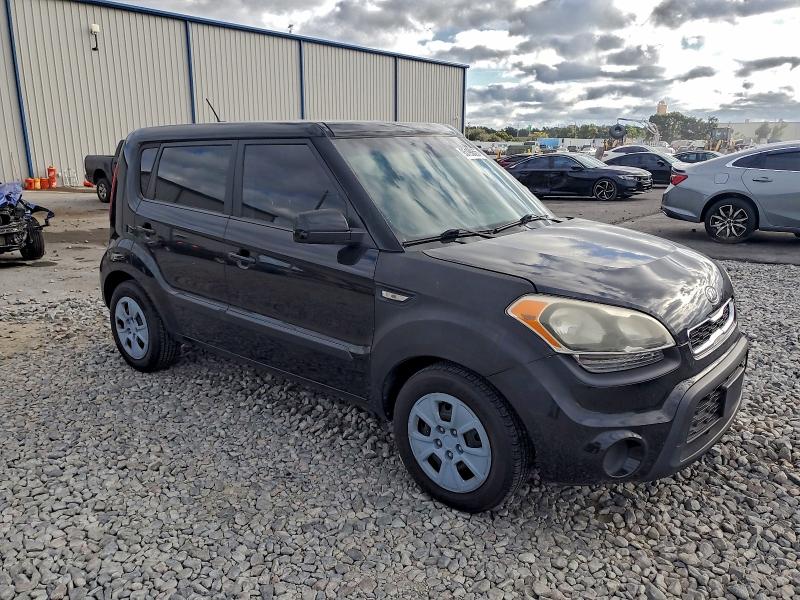 Photo 4 from auction – 2012 KIA SOUL with VIN KNDJT2A56C7744957