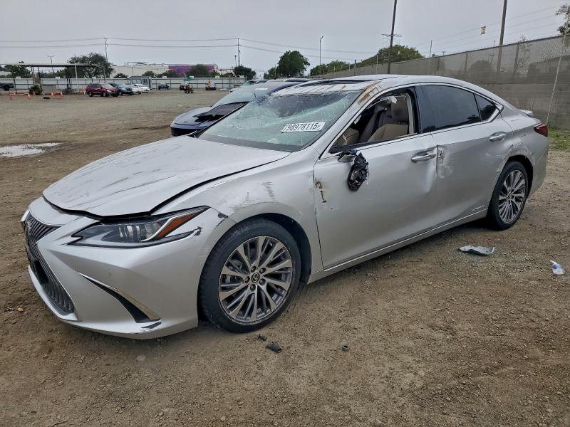 LEXUS ES 300H 2020 z numerem VIN 58AD21B16LU007964 - Zdjęcie z aukcji