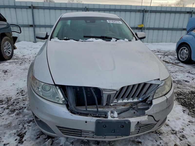 Photo 5 from auction – 2010 LINCOLN MKS with VIN 1LNHL9DR9AG611155