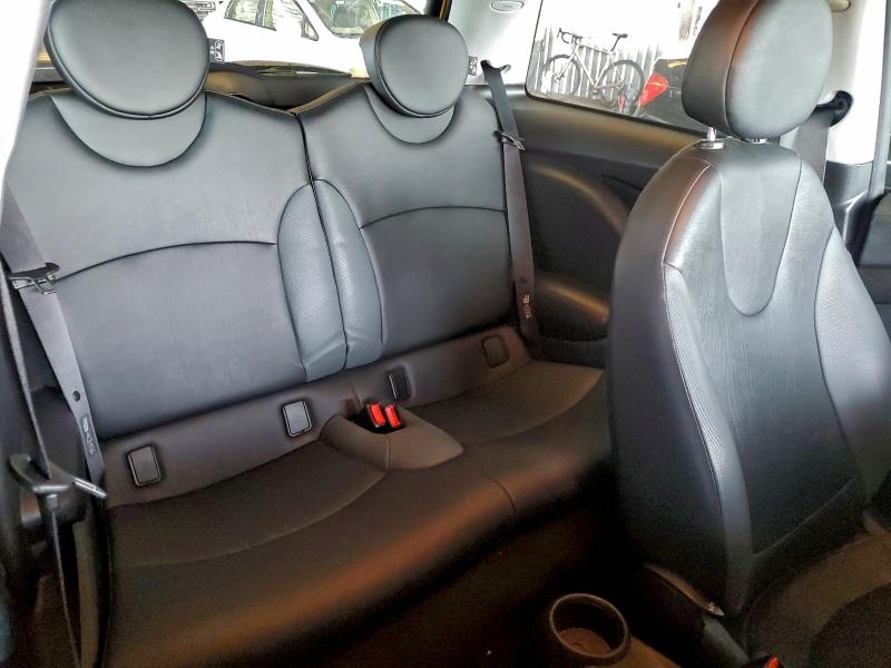 Photo 10 from auction – 2007 MINI COOPER with VIN WMWMF33567TT51963