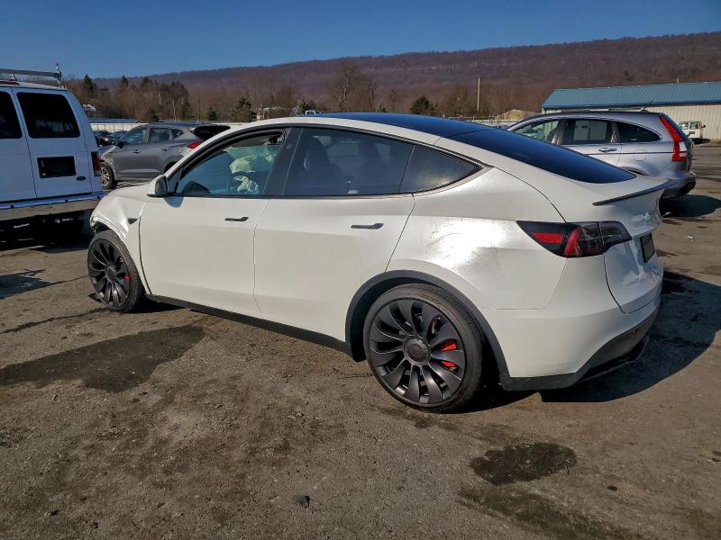 Photo 2 from auction – 2025 TESLA MODEL Y with VIN 7SAYGDEF2SA356084