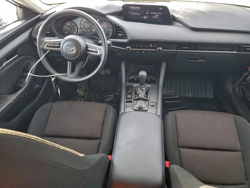 Photo 8 from auction – 2022 MAZDA 3 with VIN 3MZBPAA72NM307354