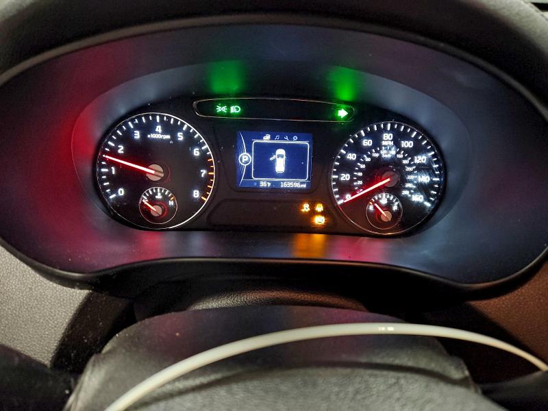 Photo 9 from auction – 2016 KIA SORENTO with VIN 5XYPG4A32GG076804