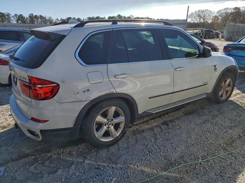 Photo 3 from auction – 2013 BMW X5 XDRIVE5 with VIN 5UXZV8C55DL426607