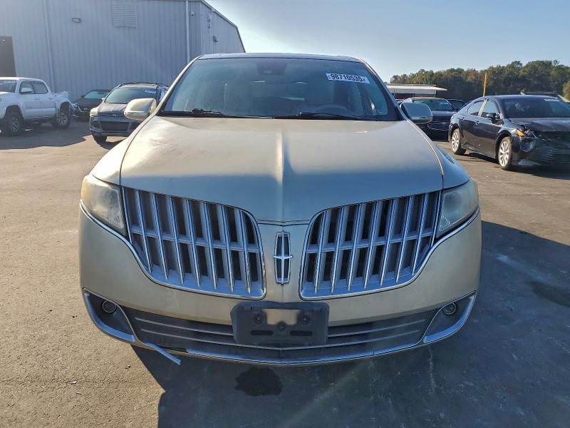 Foto 5 de la subasta – 2011 LINCOLN MKT con VIN 2LMHJ5AT3BBJ53270