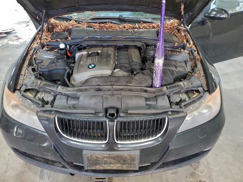 Photo 11 from auction – 2006 BMW 325 XI with VIN WBAVD13586KV09027