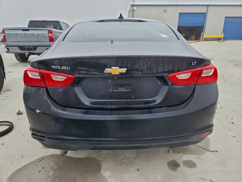 Photo 6 from auction – 2016 CHEVROLET MALIBU LT with VIN 1G1ZE5ST4GF252363
