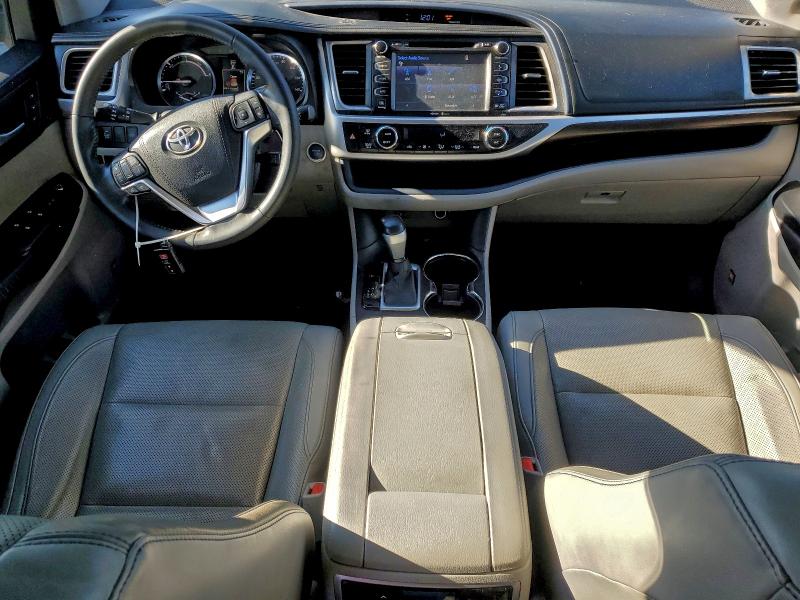 Foto 8 de la subasta – 2015 TOYOTA HIGHLANDER con VIN 5TDDCRFH8FS012994