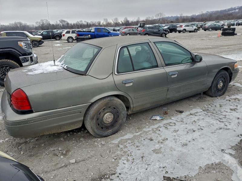 Zdjęcie 3 z aukcji – 2003 FORD CROWN VICT z VIN 2FAFP71W23X101747