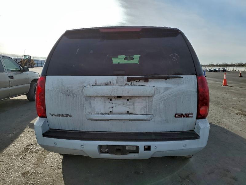 Photo 6 from auction – 2007 GMC YUKON with VIN 1GKFC13J67R168974