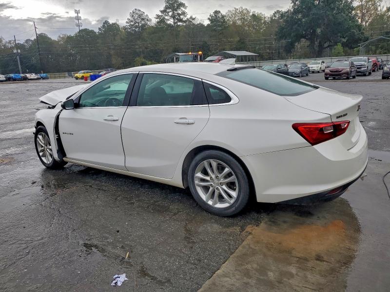 Photo 2 from auction – 2017 CHEVROLET MALIBU LT with VIN 1G1ZE5ST1HF211898