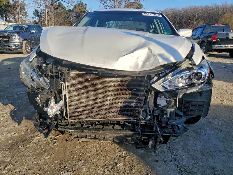 Photo 5 from auction – 2016 NISSAN ALTIMA 2.5 with VIN 1N4AL3AP5GN346993