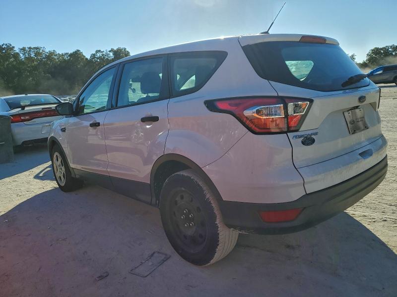 Photo 2 from auction – 2017 FORD ESCAPE S with VIN 1FMCU0F75HUC12415