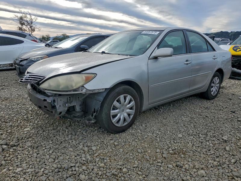 TOYOTA CAMRY LE 2005 with VIN 4T1BE32K05U417365 - Photo from auction