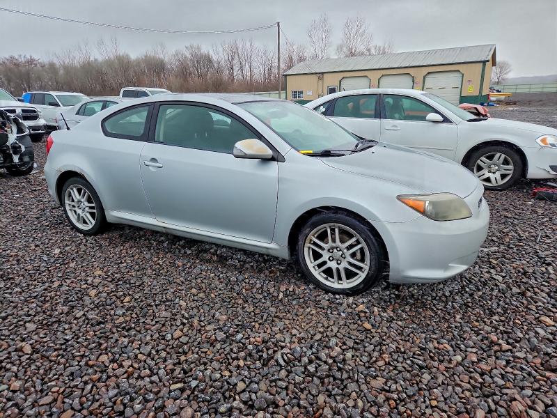 Photo 4 from auction – 2005 TOYOTA SCION TC with VIN JTKDE177950002020
