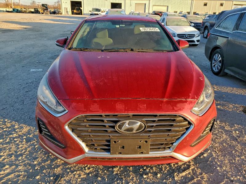 Photo 5 from auction – 2018 HYUNDAI SONATA with VIN 5NPE34AF6JH647644