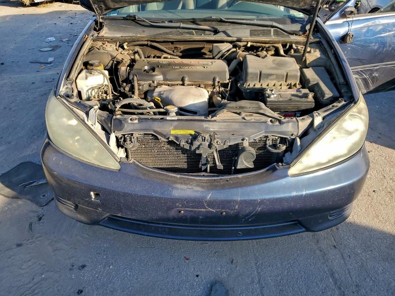 Photo 11 from auction – 2005 TOYOTA CAMRY LE with VIN 4T1BE32K15U064845