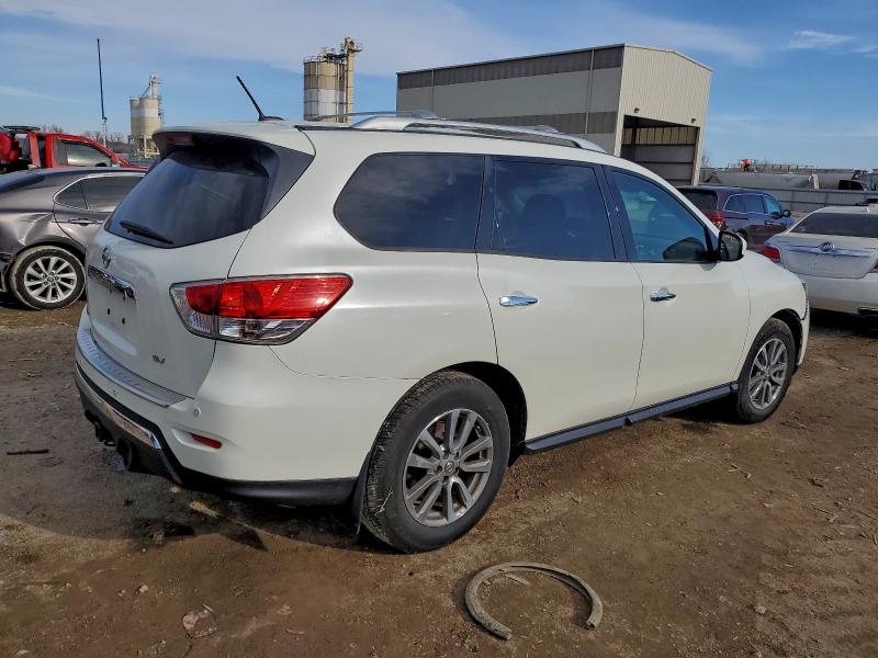 Photo 3 from auction – 2015 NISSAN PATHFINDER with VIN 5N1AR2MN0FC607448