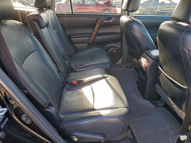 Photo 11 from auction – 2011 TOYOTA HIGHLANDER with VIN 5TDYK3EHXBS047906