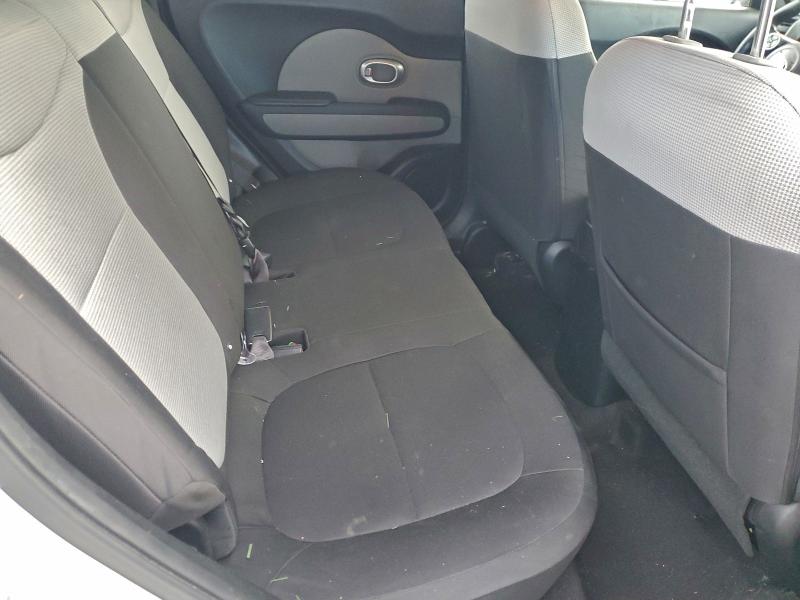 Photo 10 from auction – 2014 KIA SOUL with VIN KNDJN2A23E7009873