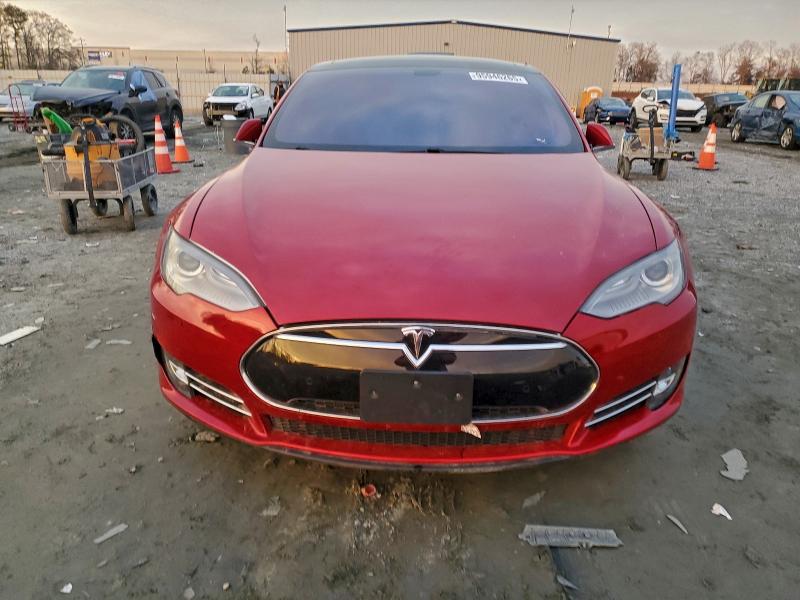 Photo 5 from auction – 2014 TESLA MODEL S with VIN 5YJSA1S13EFP35551