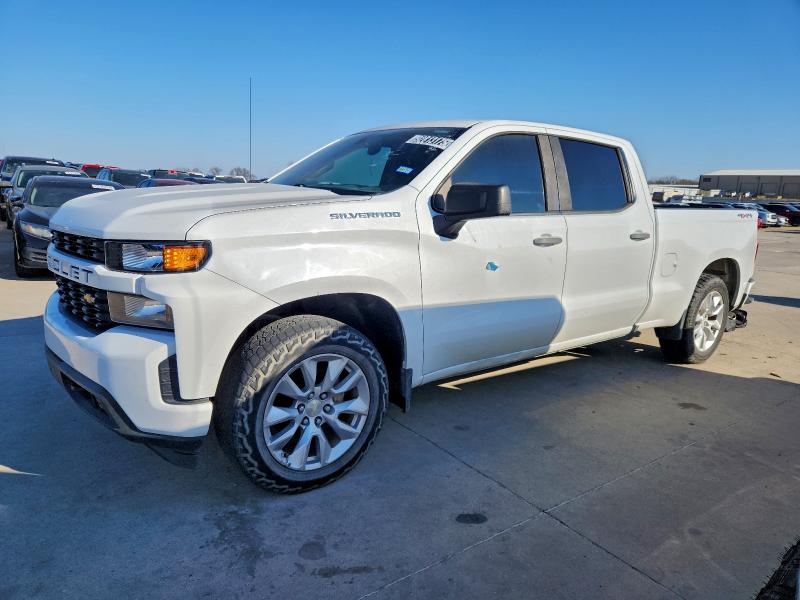 CHEVROLET SILVERADO 2019 with VIN 1GCUYAEF1KZ234014 - Photo from auction