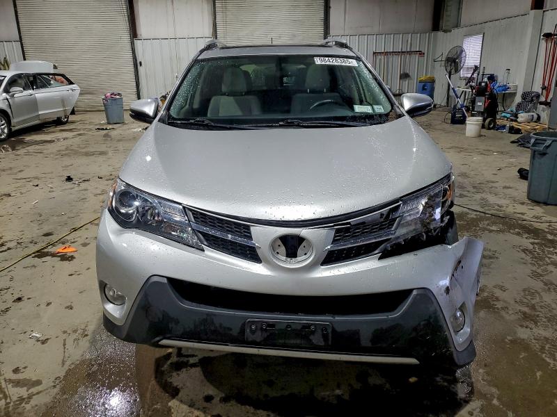 Photo 5 from auction – 2013 TOYOTA RAV4 LIMIT with VIN JTMDFREV8D5007988