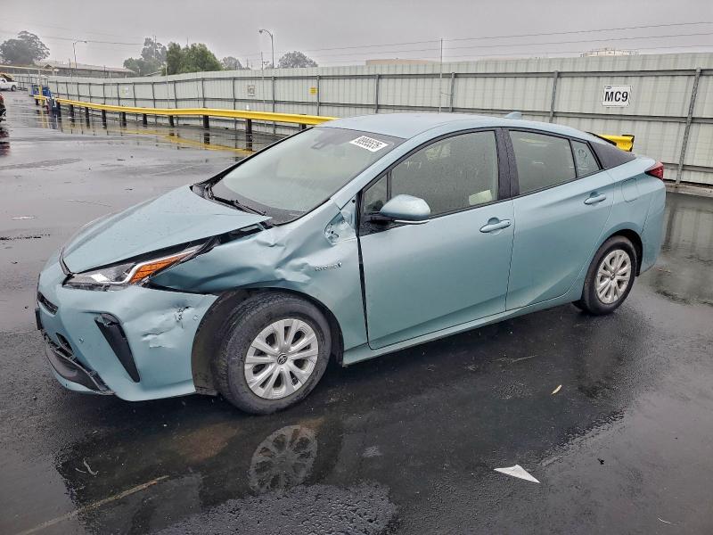 TOYOTA PRIUS SPEC 2021 with VIN JTDKAMFU2M3138957 - Photo from auction
