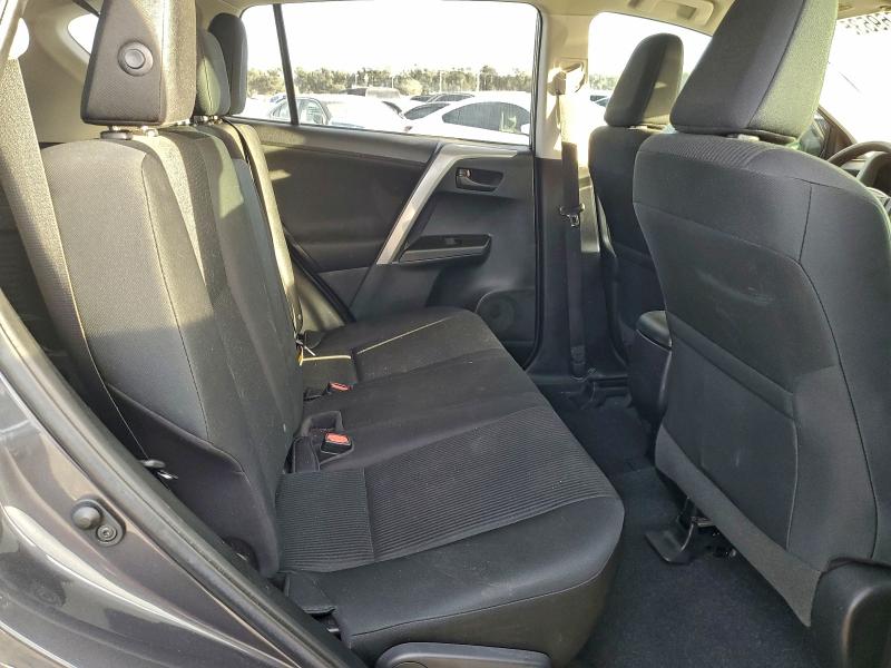 Photo 11 from auction – 2017 TOYOTA RAV4 with VIN 2T3ZFREV6HW367183