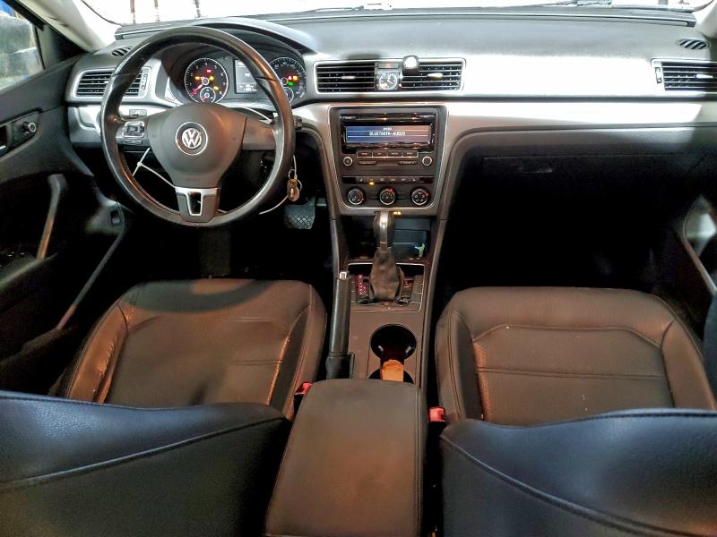 Photo 8 from auction – 2015 VOLKSWAGEN PASSAT S with VIN 1VWAT7A34FC040468