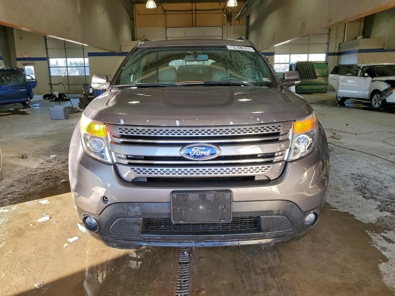 Photo 5 from auction – 2013 FORD EXPLORER L with VIN 1FM5K8F83DGC43113