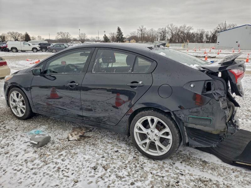 Photo 2 from auction – 2017 KIA FORTE LX with VIN 3KPFK4A75HE021985